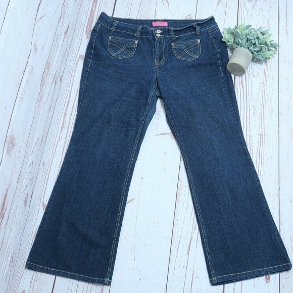 GLO Jean Flare Misses Dark Wash Stretch Mid Rise Boot Cut EXCELLENT Size 20 #2 - Picture 1 of 7